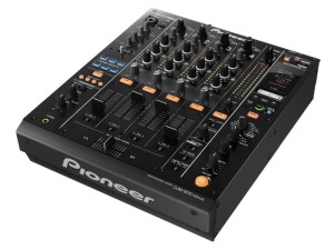 Moderner digitaler DJ-Mixer